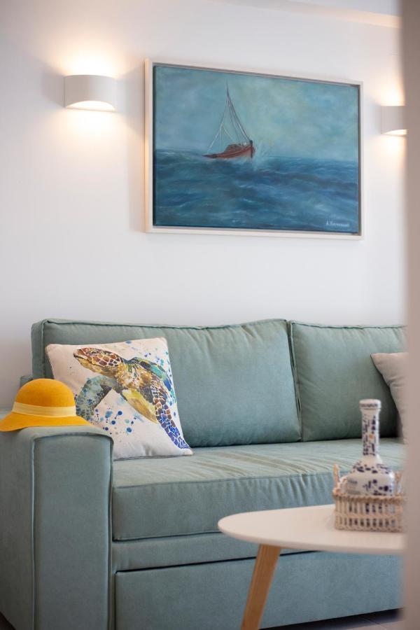 Korina'S Suites Ándros 外观 照片