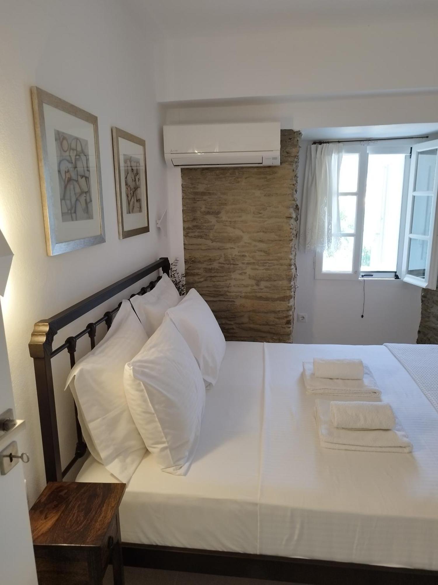 Korina'S Suites Ándros 外观 照片